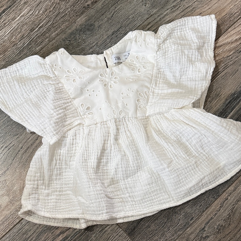Zara White Eyelet Baby Blouse